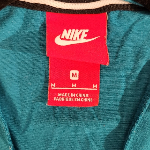 Nike exercise shirt / teal racer back - Picture 3 of 4